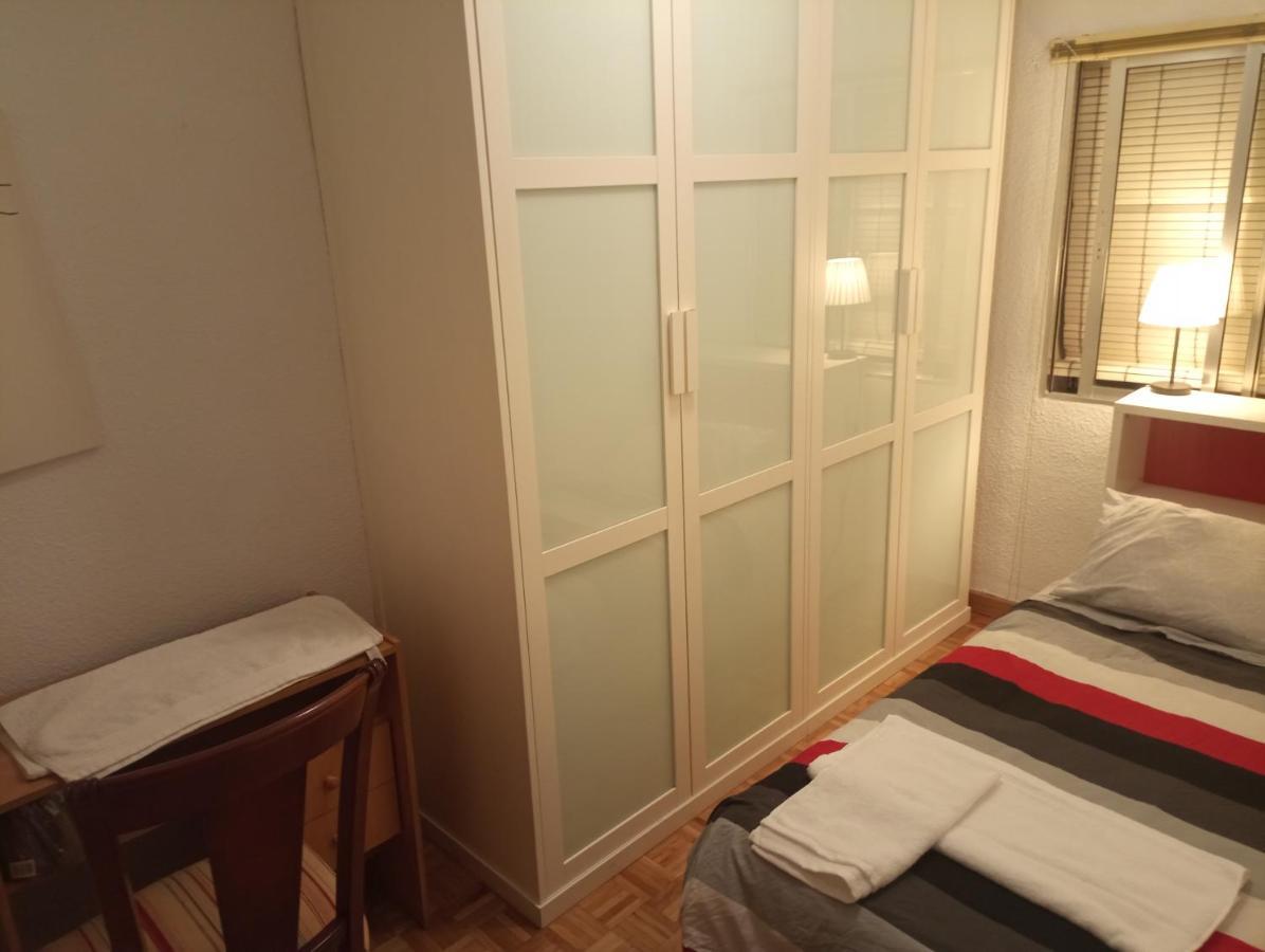Bed and Breakfast 2-Centro Hab Compartida Masculina 8X Madryt Zewnętrze zdjęcie
