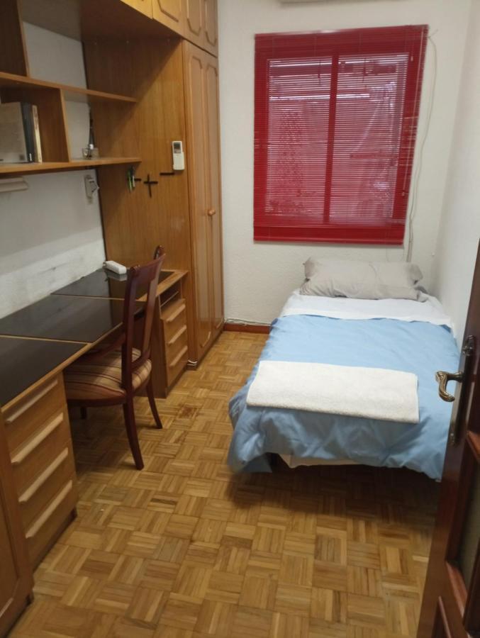 Bed and Breakfast 2-Centro Hab Compartida Masculina 8X Madryt Zewnętrze zdjęcie